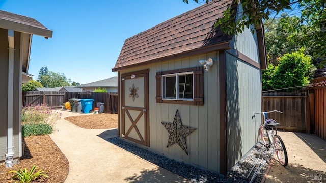 1523 Bruce Ct, Santa Rosa, CA 95401 - view of shed featuring a fenced backyard