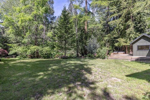 4011 Mill Creek Rd, Healdsburg, CA 95448 - view of grassy yard featuring a wooden deck