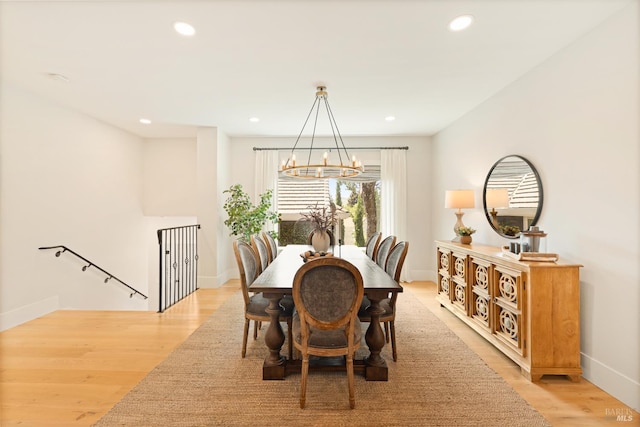943 Appleridge Pl, Fairfield, CA 94534 - dining area with a chandelier, light wood-style floors, and recessed lighting