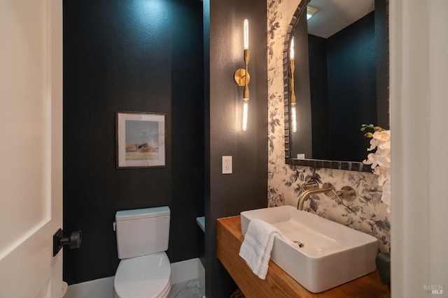 943 Appleridge Pl, Fairfield, CA 94534 - bathroom with toilet