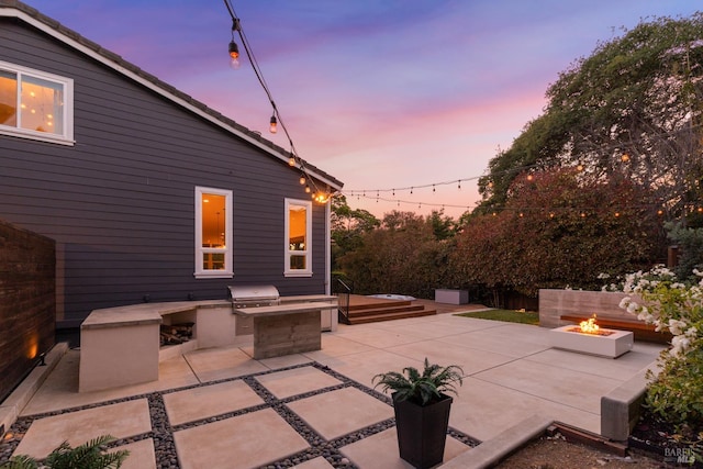 943 Appleridge Pl, Fairfield, CA 94534 - view of patio with a fire pit and an outdoor kitchen