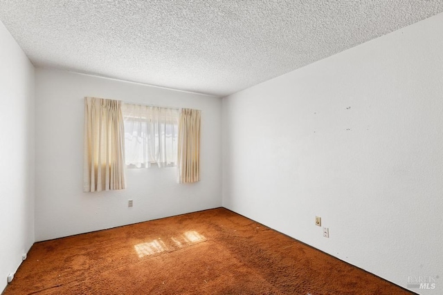 1417 Klamath Dr, Suisun City, CA 94585 - unfurnished room with carpet and a textured ceiling