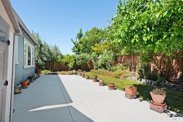 8596 Starr Rd, Windsor, CA 95492 - fenced backyard featuring a patio