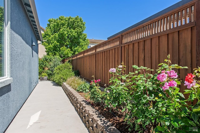8596 Starr Rd, Windsor, CA 95492 - view of patio / terrace