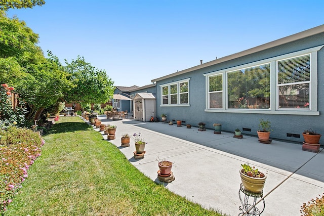 8596 Starr Rd, Windsor, CA 95492 - view of grassy yard with a patio