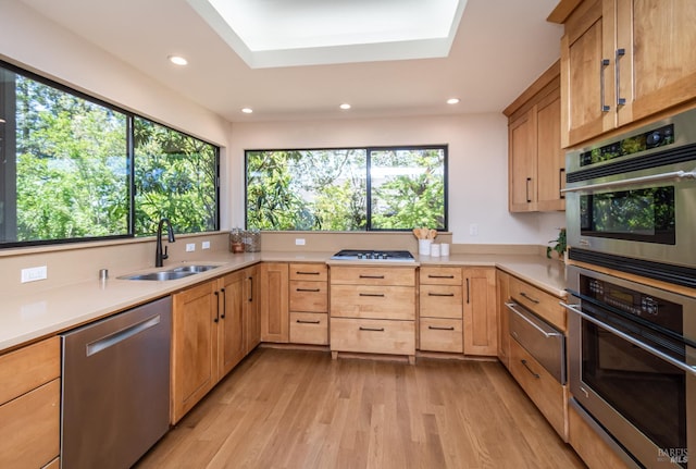 1043 La Quinta Ct, Napa, CA 94559 - kitchen featuring stainless steel appliances, a sink, a warming drawer, light wood finished floors, and light brown cabinets