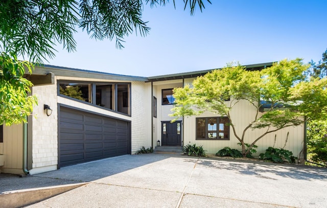 1043 La Quinta Ct, Napa, CA 94559 - view of front of home with concrete driveway