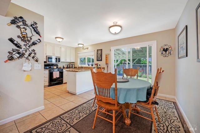 1405 Montana Pl, Rohnert Park, CA 94928 - dining area with light tile patterned floors and baseboards