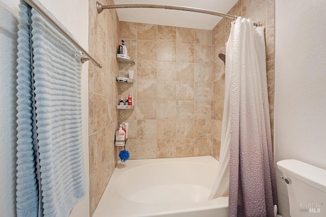 1405 Montana Pl, Rohnert Park, CA 94928 - full bathroom featuring shower / tub combo and toilet