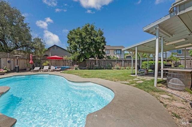 1405 Montana Pl, Rohnert Park, CA 94928 - view of swimming pool with a patio area