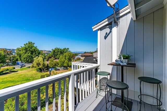2000 Clearview Cir, Benicia, CA 94510 - view of balcony