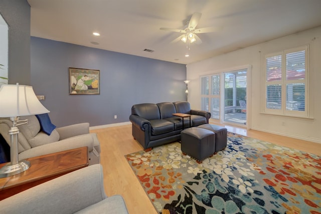 3543 Oak Shores Dr, Stockton, CA 95209 - living area featuring wood finished floors, ceiling fan, baseboards, and recessed lighting