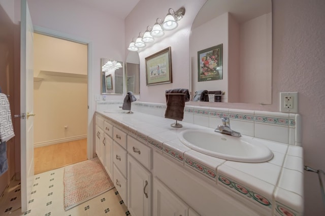 3543 Oak Shores Dr, Stockton, CA 95209 - bathroom featuring double vanity