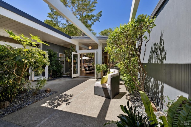 100 De La Guerra Rd, San Rafael, CA 94903 - view of patio / terrace