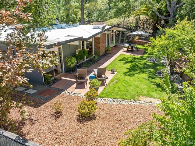 100 De La Guerra Rd, San Rafael, CA 94903 - view of green lawn with a patio
