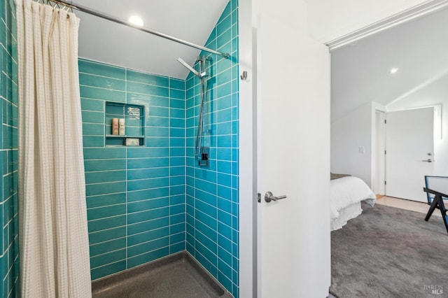 516 Howard St, Petaluma, CA 94952 - ensuite bathroom with a tile shower and vaulted ceiling