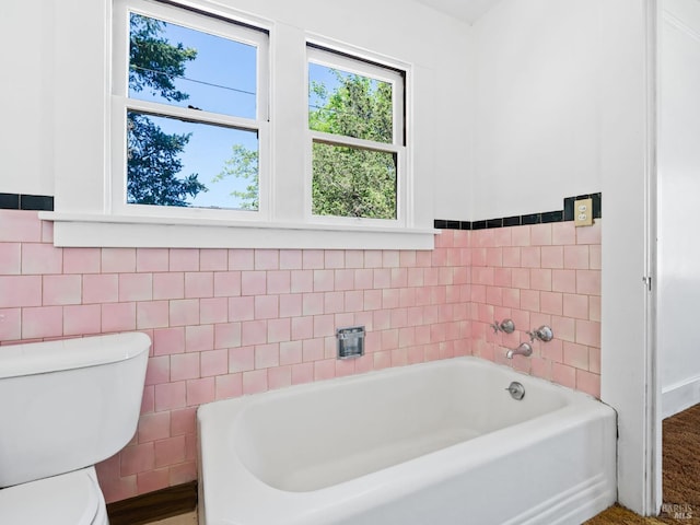 442 Piper St, Healdsburg, CA 95448 - full bath featuring toilet, a bath, and tile walls