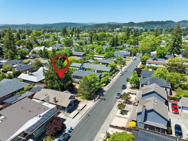 442 Piper St, Healdsburg, CA 95448 - aerial view of residential area featuring mountains