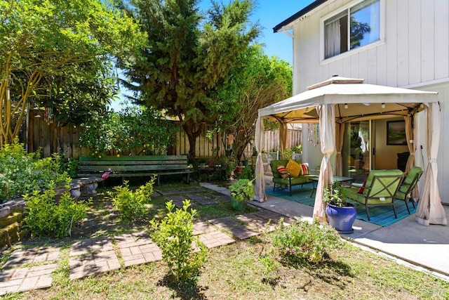 138 Nicole Way, Vallejo, CA 94589 - fenced backyard featuring a gazebo