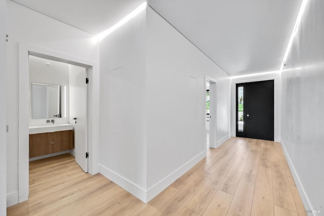 4966 Lakepointe Cir, Santa Rosa, CA 95403 - entryway featuring light wood finished floors and baseboards