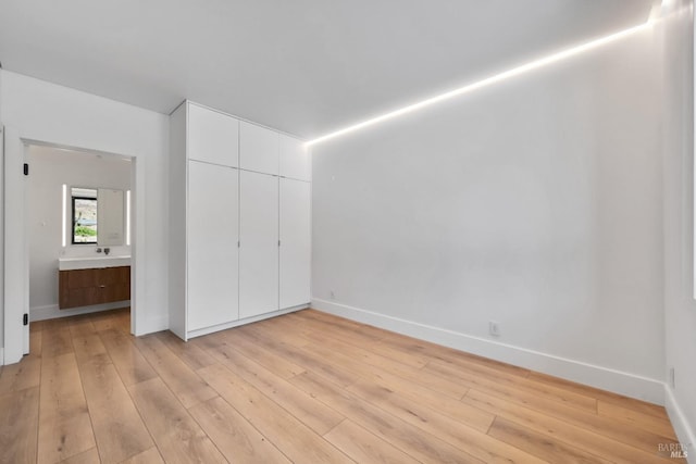 4966 Lakepointe Cir, Santa Rosa, CA 95403 - unfurnished bedroom with light wood-style floors, baseboards, and a closet