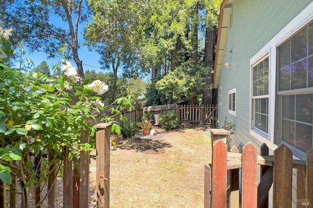 15866 Wright Dr, Guerneville, CA 95446 - view of yard