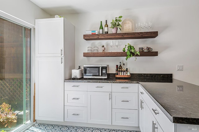 3 Aries Ln, Novato, CA 94947 - indoor dry bar with stainless steel microwave