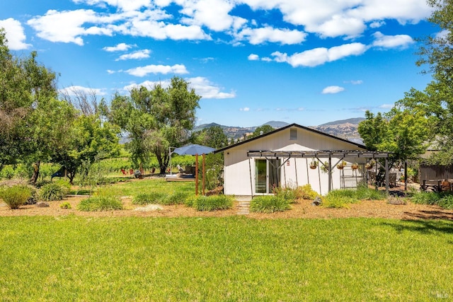 725 Lytton Station Rd, Healdsburg, CA 95448 - view of grassy yard featuring a mountain view and a pergola