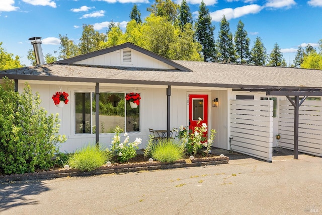 725 Lytton Station Rd, Healdsburg, CA 95448 - single story home with roof with shingles