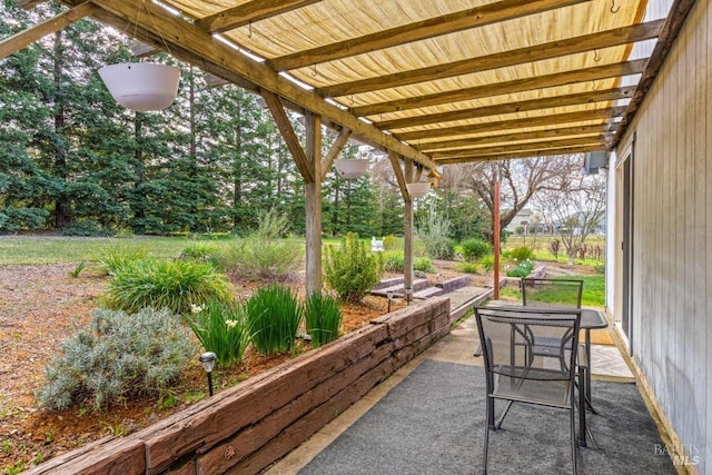 725 Lytton Station Rd, Healdsburg, CA 95448 - view of patio / terrace