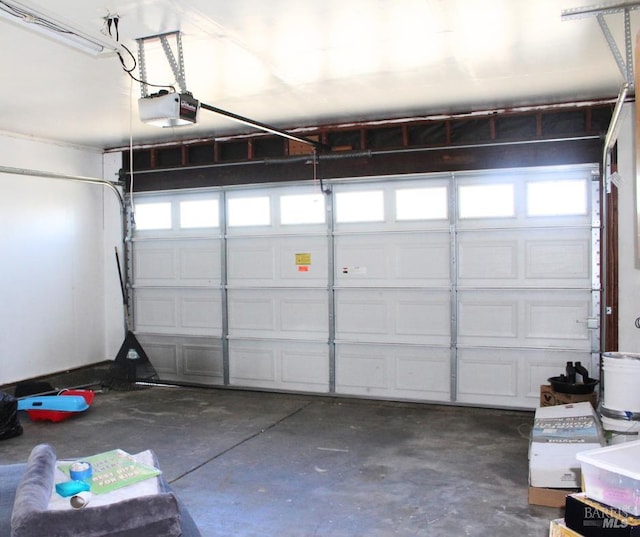 1863 Mini Dr, Vallejo, CA 94589 - garage featuring a garage door opener