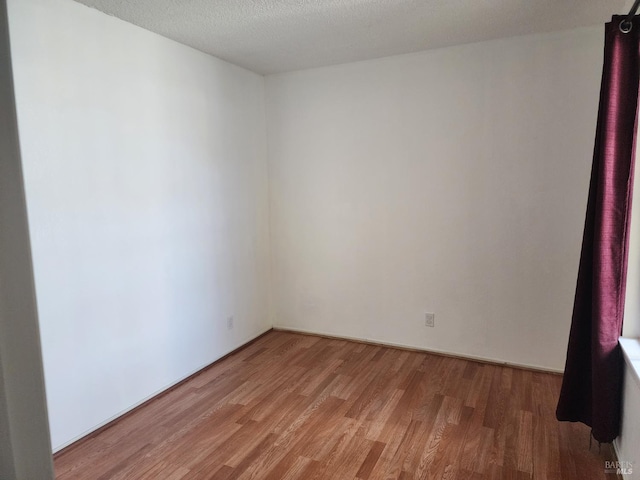 1863 Mini Dr, Vallejo, CA 94589 - unfurnished room featuring light wood-type flooring