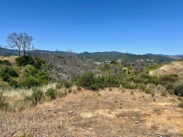 5870 Lake Ridge Dr, Ukiah, CA 95482