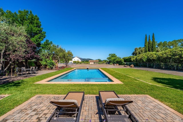 466 Pratt Ave, Saint Helena, CA 94574 - view of swimming pool featuring a patio area and a pool with connected hot tub