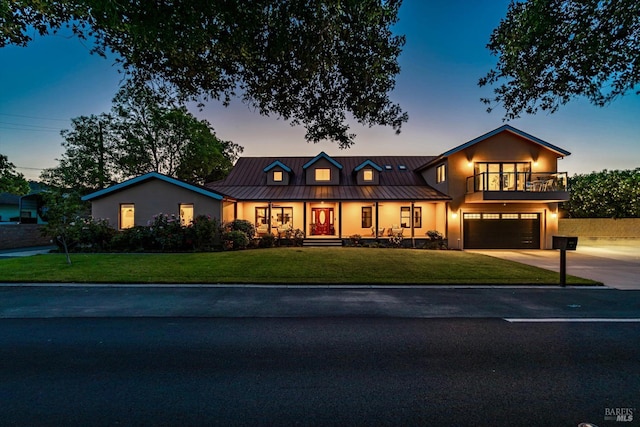 466 Pratt Ave, Saint Helena, CA 94574 - modern farmhouse style home featuring stucco siding, an attached garage, a balcony, and a lawn