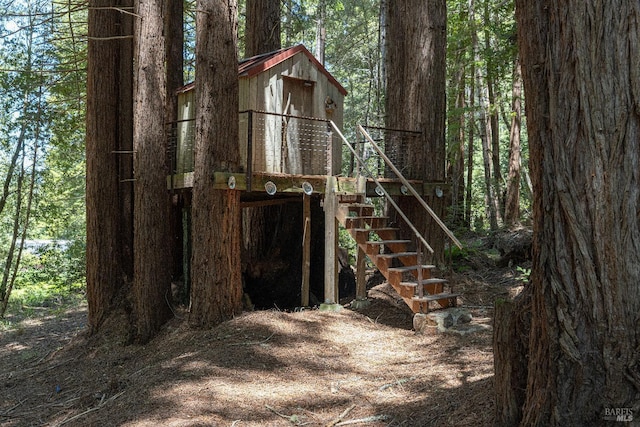 22111 Umland Cir, Jenner, CA 95450 - view of outbuilding featuring stairway