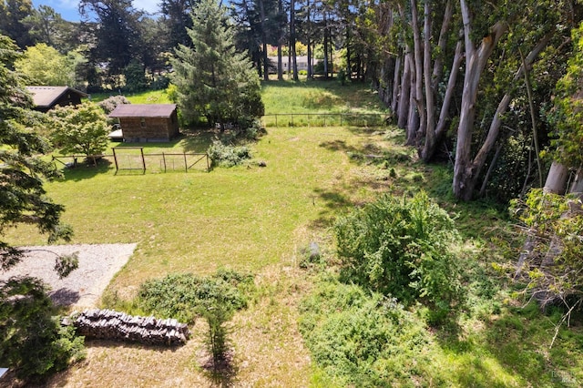 7 Linsdale Ln, Point Reyes Station, CA 94956 - view of yard with an outdoor structure