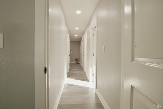50 Montego Ct, Suisun City, CA 94585 - corridor featuring light wood-style flooring and recessed lighting