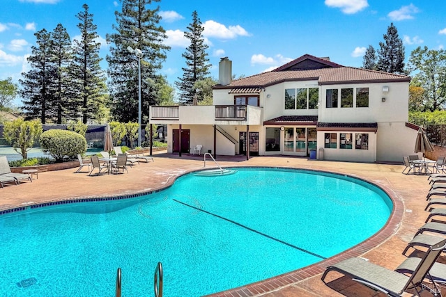 21100 Gary Dr Unit 215, Hayward, CA 94546 - community pool featuring a patio