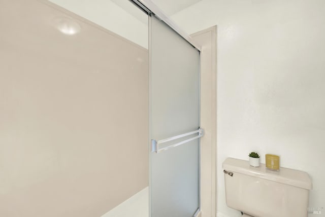 21100 Gary Dr Unit 215, Hayward, CA 94546 - bathroom with toilet and an enclosed shower
