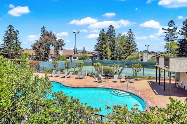 21100 Gary Dr Unit 215, Hayward, CA 94546 - community pool with a patio area