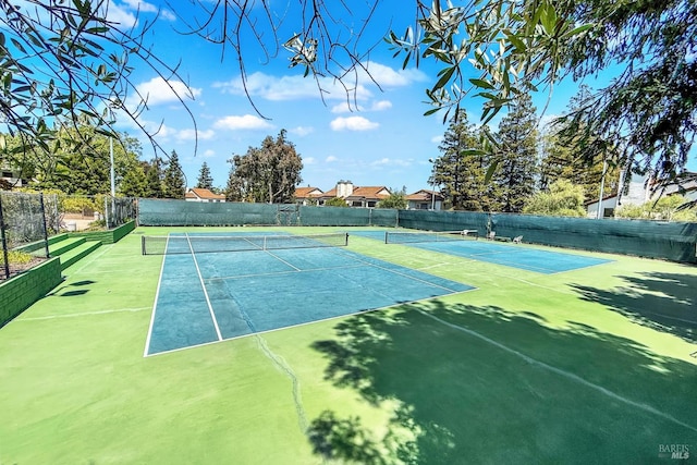 21100 Gary Dr Unit 215, Hayward, CA 94546 - view of tennis court