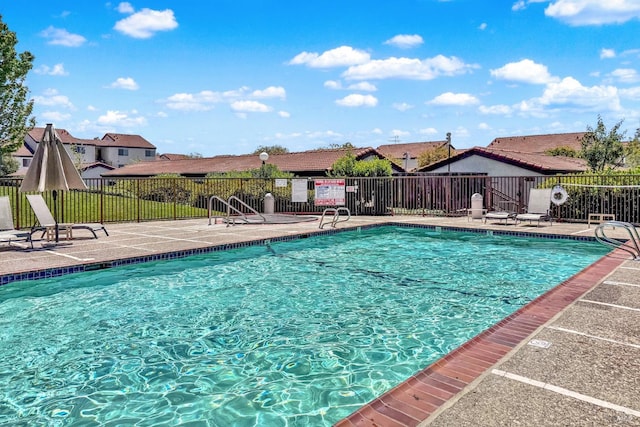 21100 Gary Dr Unit 215, Hayward, CA 94546 - community pool with a patio