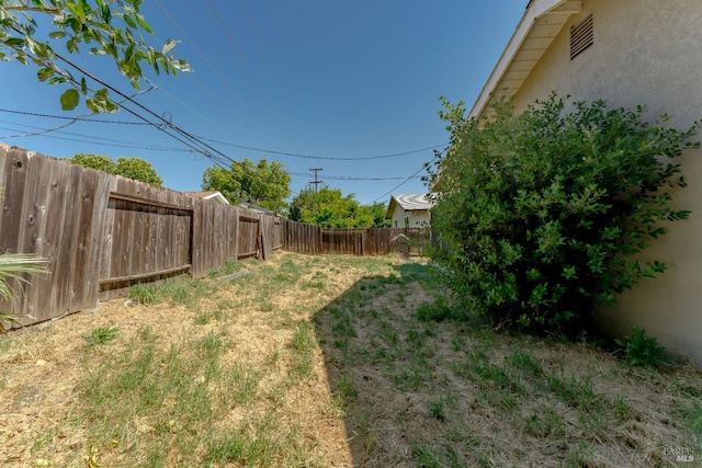 2235 Nottingham Dr, Fairfield, CA 94534 - view of fenced backyard