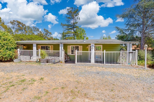 5851 Vine Hill Rd, Sebastopol, CA 95472 - single story home featuring covered porch
