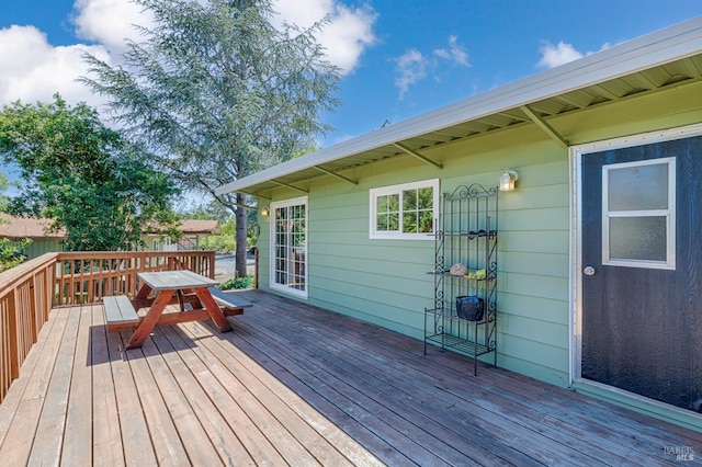 5851 Vine Hill Rd, Sebastopol, CA 95472 - view of wooden terrace