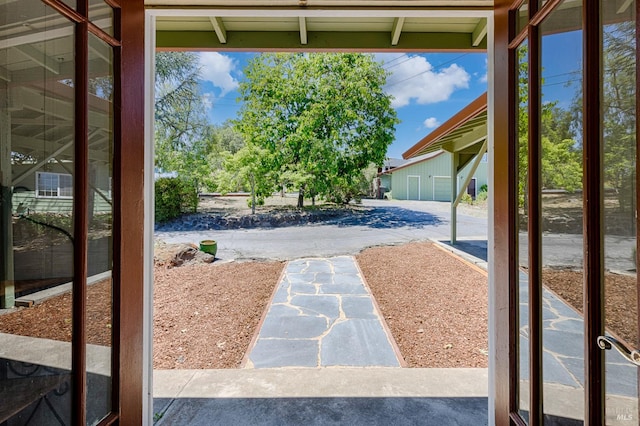 5851 Vine Hill Rd, Sebastopol, CA 95472 - view of entryway