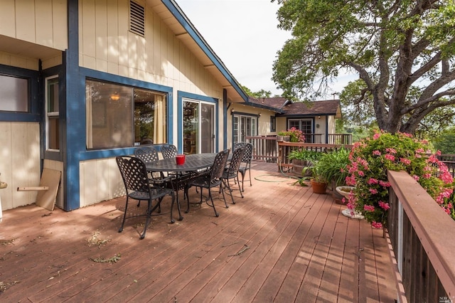 5010 Sleepy Hollow Ln, Fairfield, CA 94534 - wooden deck with outdoor dining space