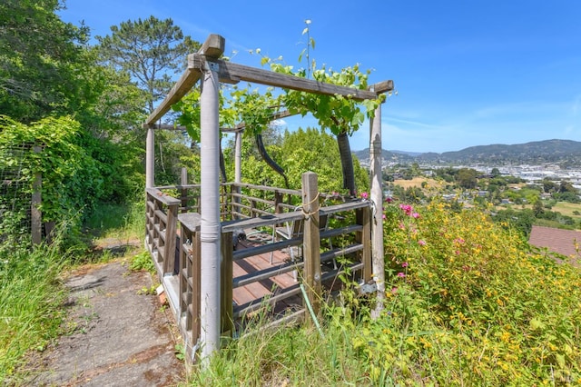221 Tiburon Blvd, San Rafael, CA 94901 - view of home's community with a mountain view