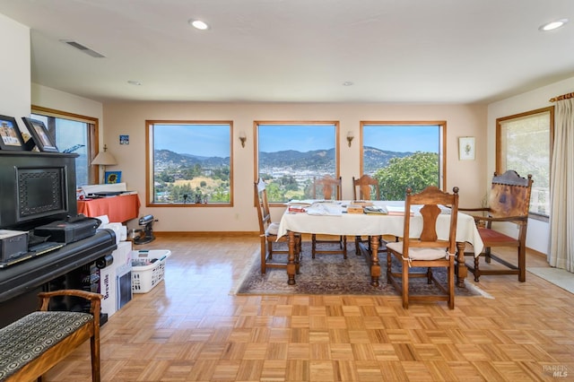 221 Tiburon Blvd, San Rafael, CA 94901 - dining space featuring a mountain view, baseboards, and recessed lighting